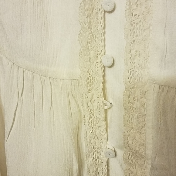 BCBG Maxazria Kammy Blouse - Picture 7 of 8